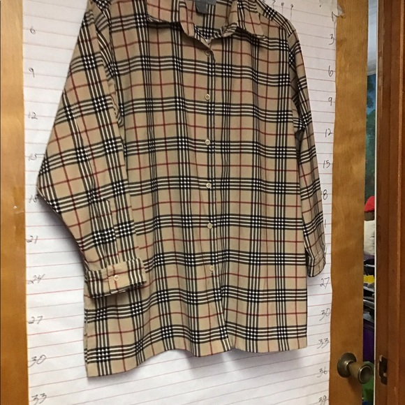 CHANDLER HILL COLLECTION woman’s button down shirt or shirt jacket - Picture 2 of 7